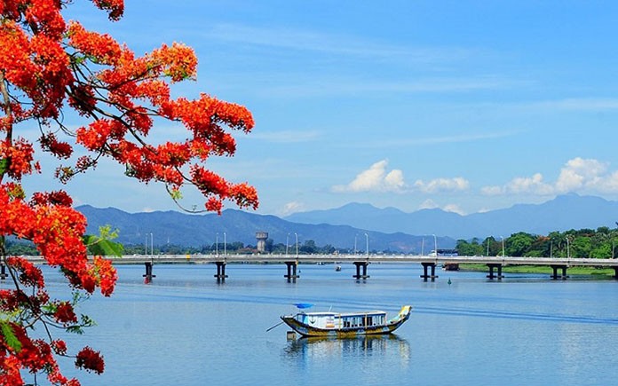 Sông Hương ở Huế